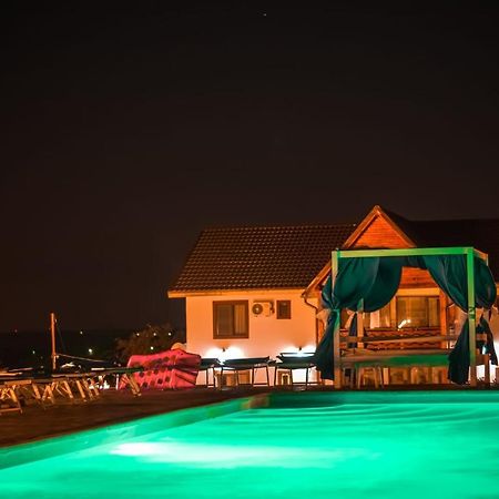 Отель Relax Greci Экстерьер фото