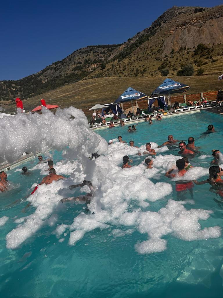 Отель Relax Greci Экстерьер фото