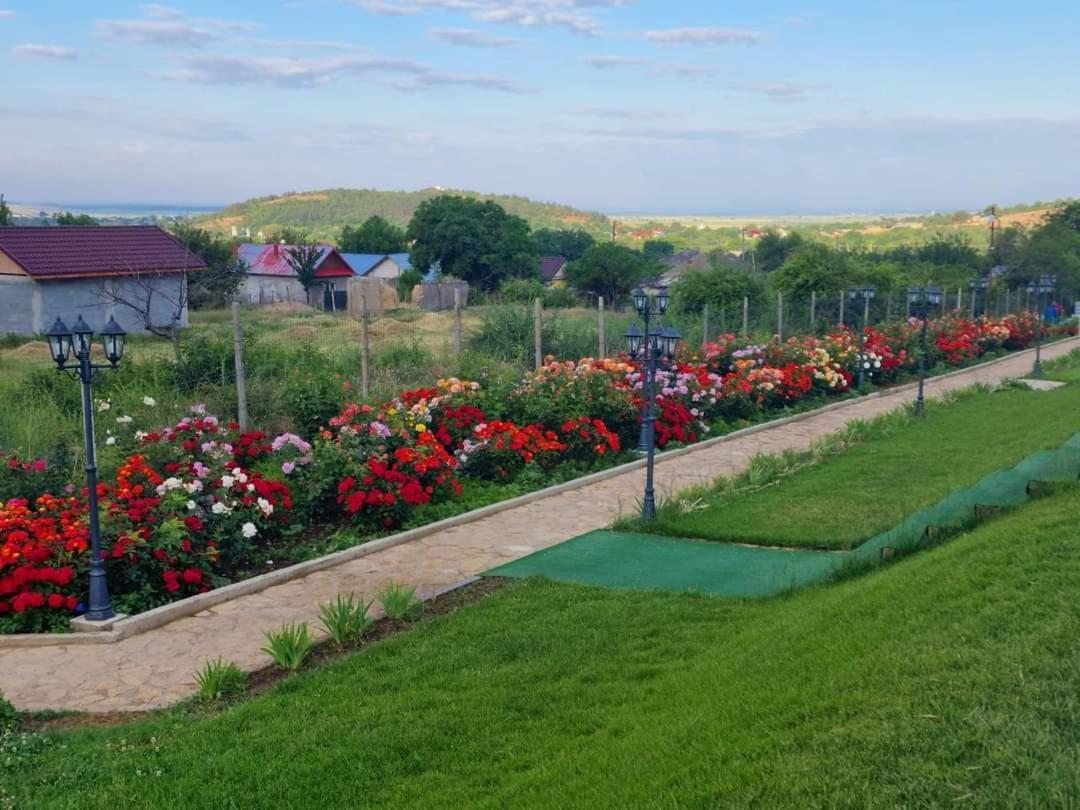 Отель Relax Greci Экстерьер фото
