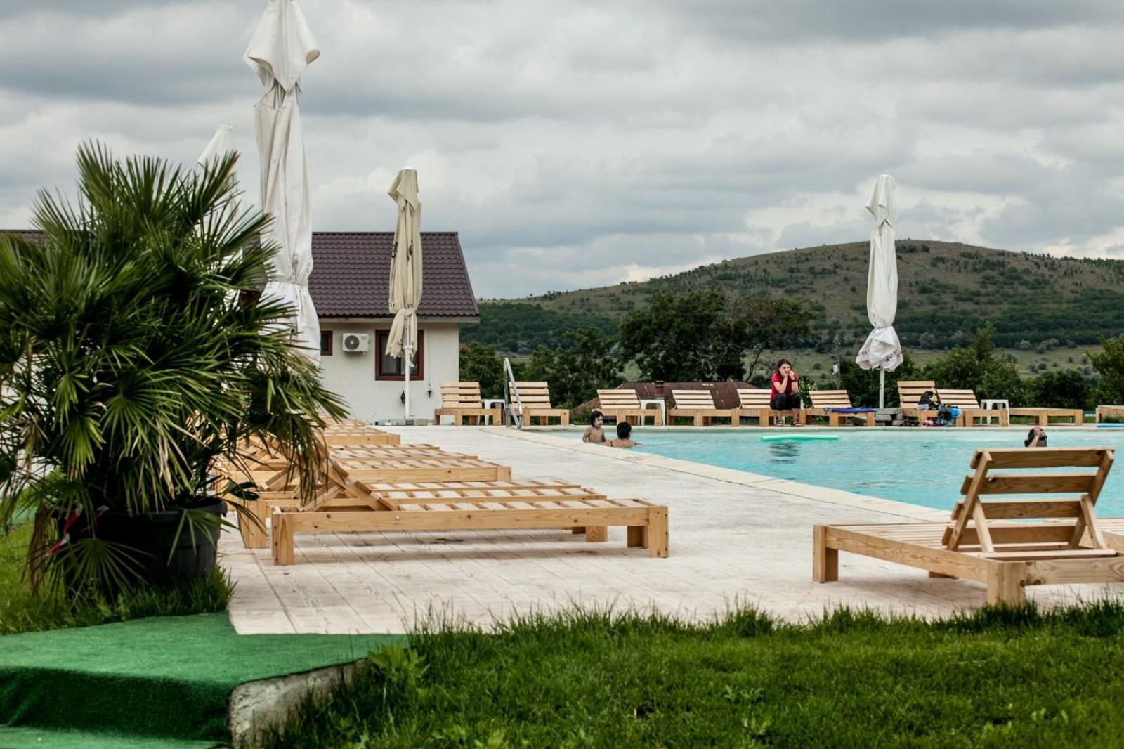 Отель Relax Greci Экстерьер фото