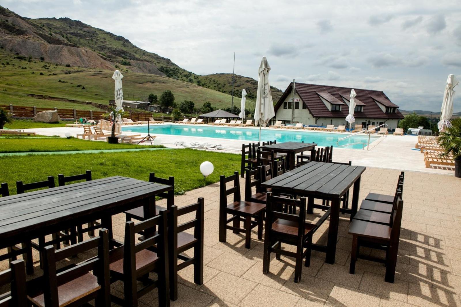 Отель Relax Greci Экстерьер фото